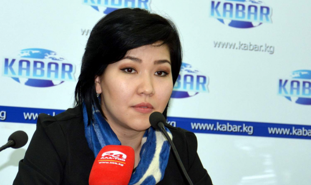 Нэна сууга чөгүп кете жаздап…
