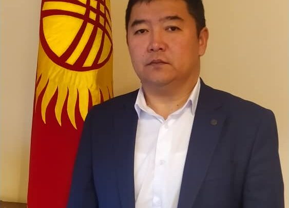 Джанысак Сатыбалдиев, Базар-Коргон районунун администрация башчысы-акими:   “Эгер убада берсем сөзсүз аягына чыгам”