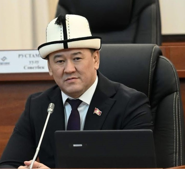 Русланбек Жакышов“Апамды сагынам»…